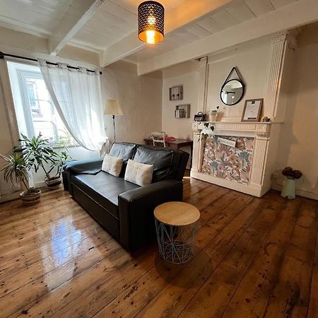 Duplex Au Lin Apartment แซ็ง-โปล-เดอ-ลีอง ภายนอก รูปภาพ